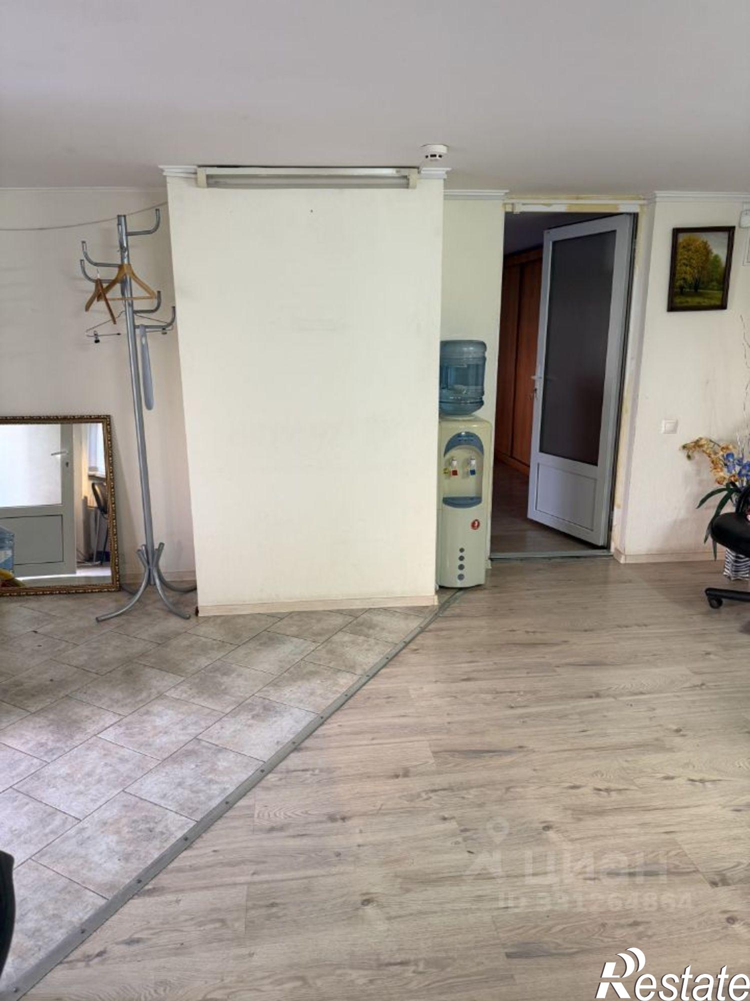 Купить офис, помещение под офис за 5 213 160 рублей на Московская улица, 94 к1