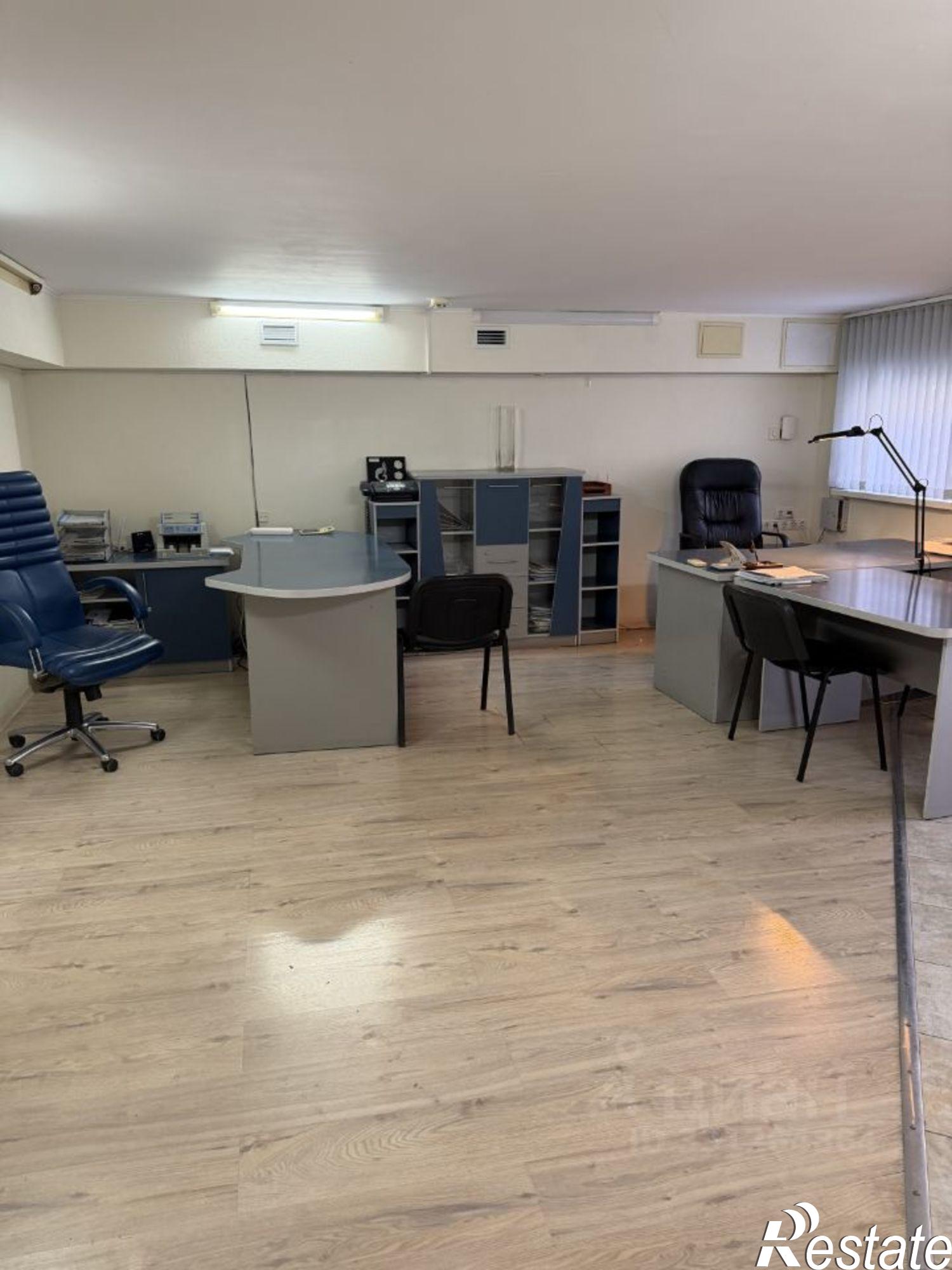Купить офис, помещение под офис за 5 213 160 рублей на Московская улица, 94 к1