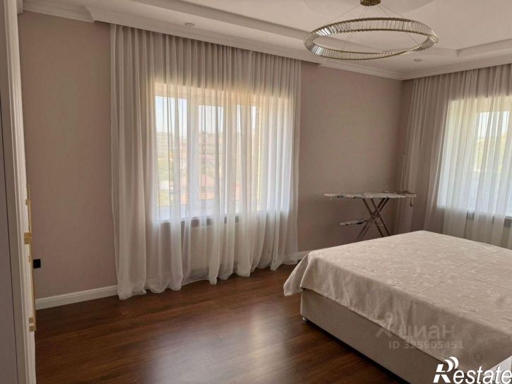 3-комн квартира улица Бунимовича, 19 к2,  д. 19 к2