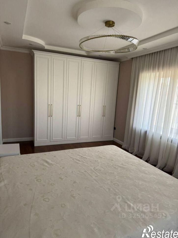 3-комн квартира улица Бунимовича, 19 к2,  д. 19 к2