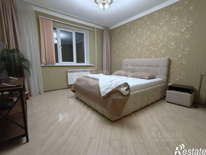 3-комн квартира улица Дунаевского, 9,  д. 9