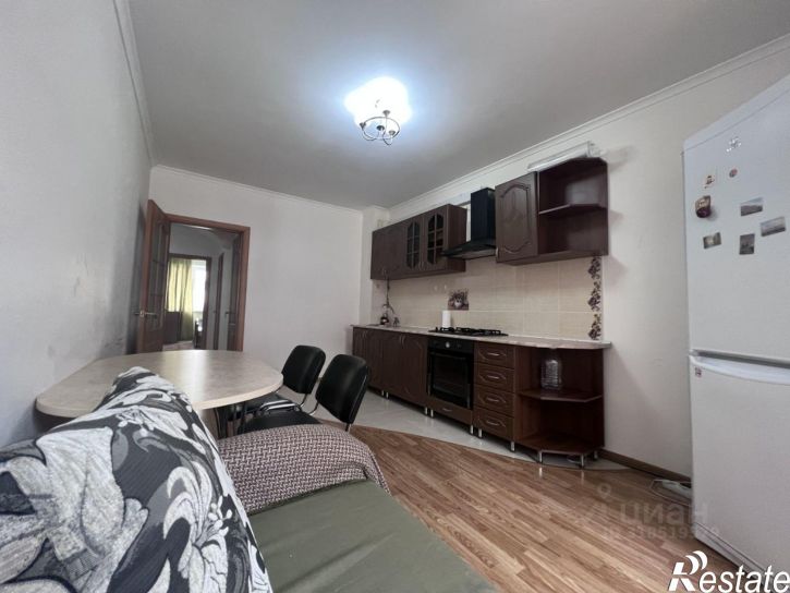 2-комн квартира ул Нежнова, 21 2,  д. 21 2,  к. 2