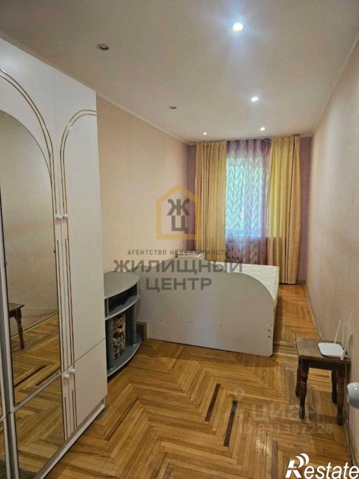 2-комн квартира ул Юлиуса Фучика, 4 1,  д. 4 1,  к. 1