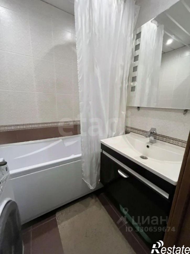 3-комн квартира ул Нежнова, 33,  д. 33