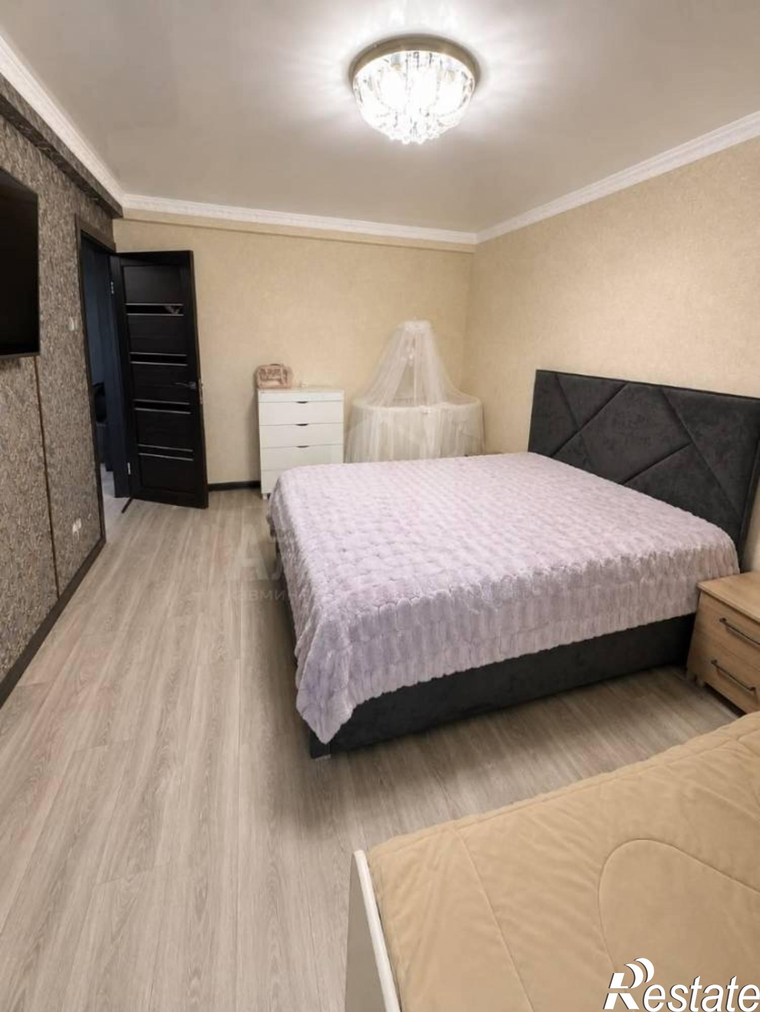 Купить квартиру за 6 600 000 рублей на Адмиральского ул.