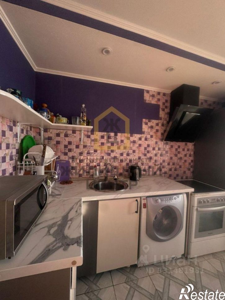 3-комн квартира ул Адмиральского, 35/2,  д. 35/2