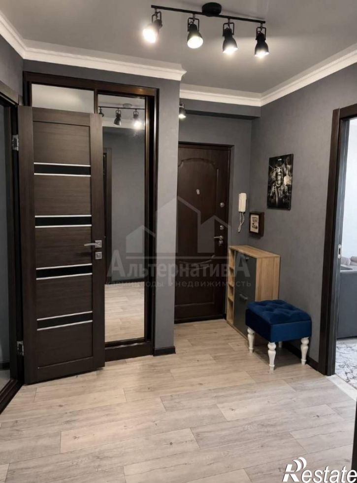 2-комн квартира Адмиральского ул.