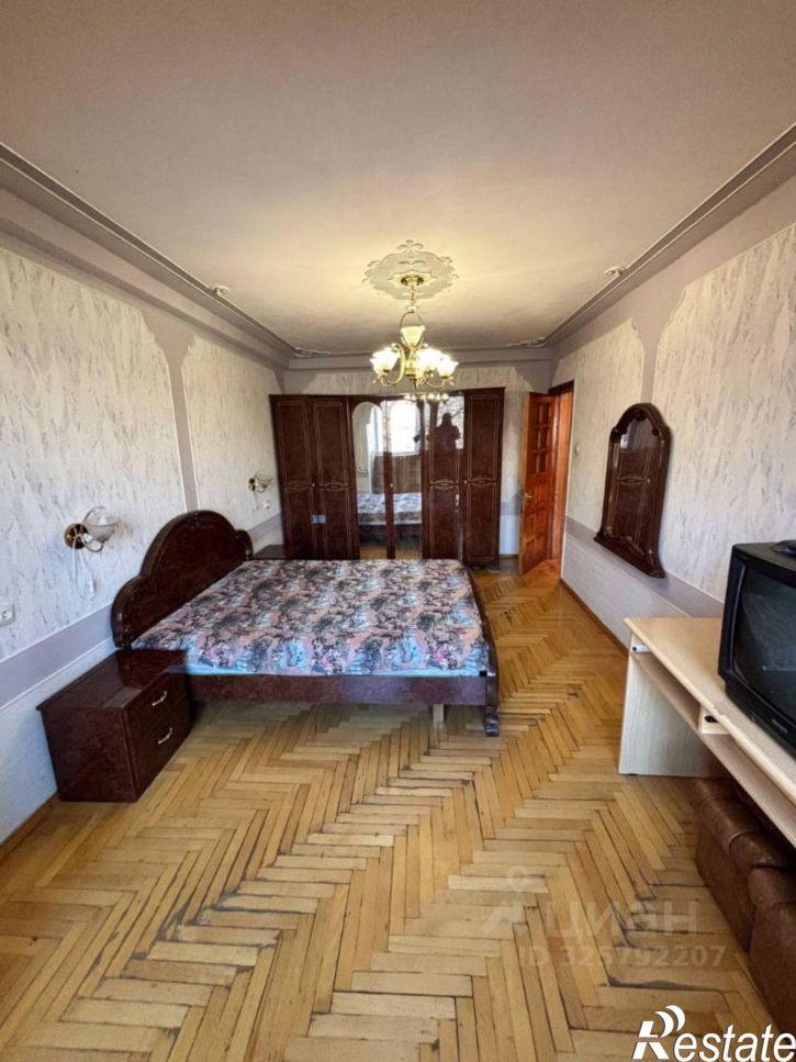 3-комн квартира Коллективная улица, 70,  д. 70