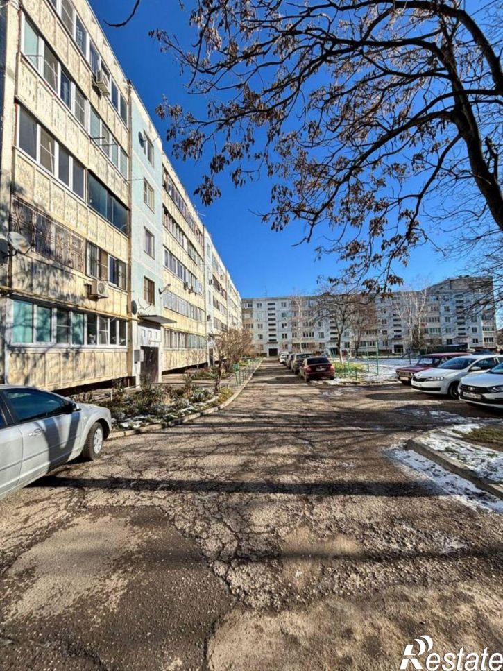3-комн квартира Коллективная улица, 70,  д. 70