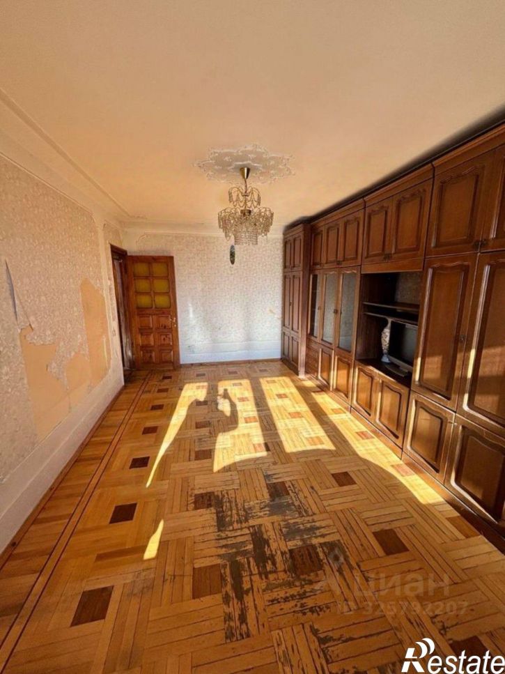 3-комн квартира Коллективная улица, 70,  д. 70