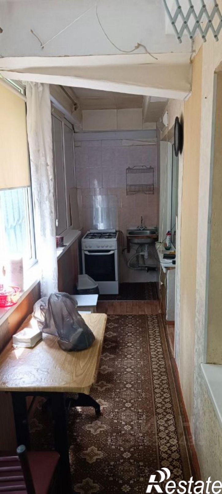 2-комн квартира пр-кт 40 лет Октября, 28 2,  д. 28 2,  к. 2
