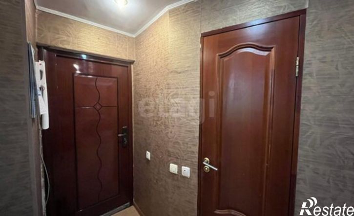 4-комн квартира улица Бутырина, 1,  д. 1