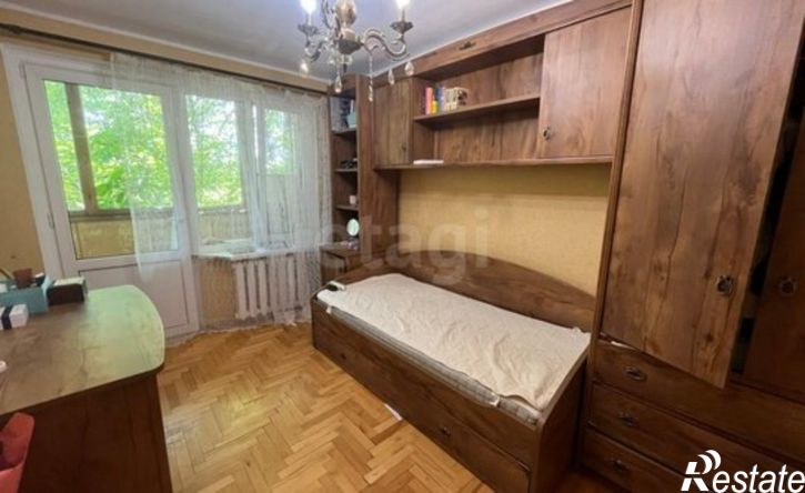 4-комн квартира улица Бутырина, 1,  д. 1