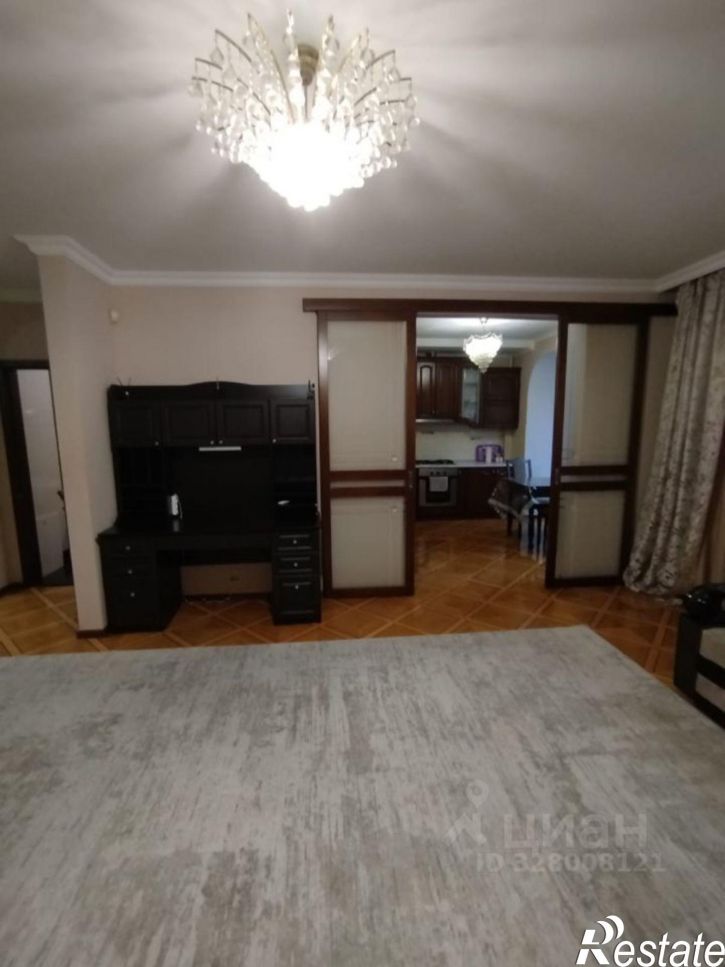 2-комн квартира ул 295 Стрелковой Дивизии, 18,  д. 18