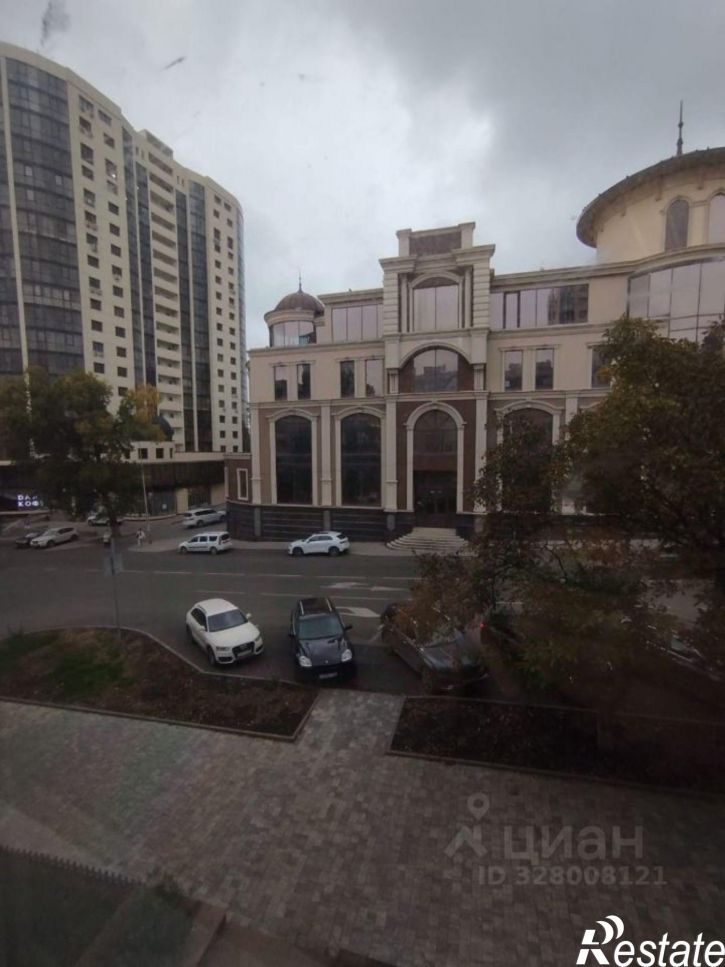 2-комн квартира ул 295 Стрелковой Дивизии, 18,  д. 18
