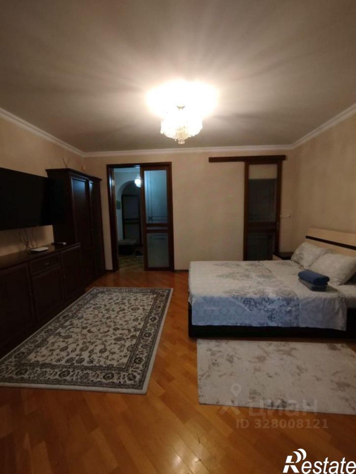 2-комн квартира ул 295 Стрелковой Дивизии, 18,  д. 18
