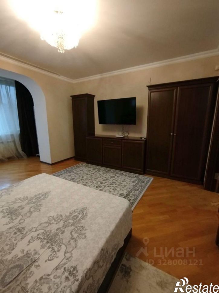 2-комн квартира ул 295 Стрелковой Дивизии, 18,  д. 18