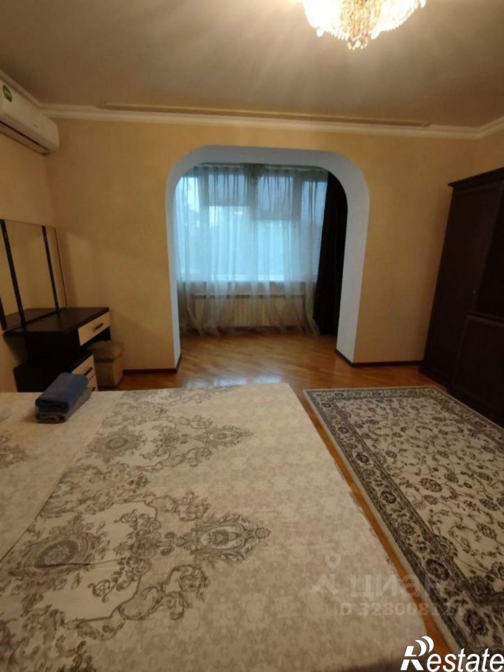 2-комн квартира ул 295 Стрелковой Дивизии, 18,  д. 18