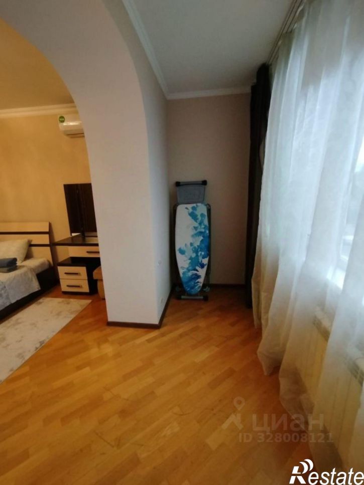 2-комн квартира ул 295 Стрелковой Дивизии, 18,  д. 18