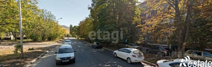 4-комн квартира ул Бутырина, 3а,  д. 3а