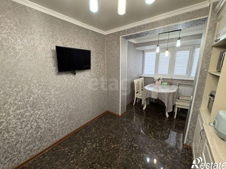 3-комн квартира ул Кочубея, 43/2,  д. 43/2