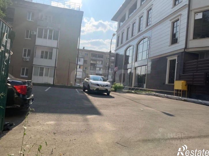 3-комн квартира пр-кт Калинина, 108,  д. 108