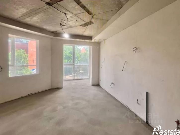 3-комн квартира ул 295 Стрелковой Дивизии, 21,  д. 21