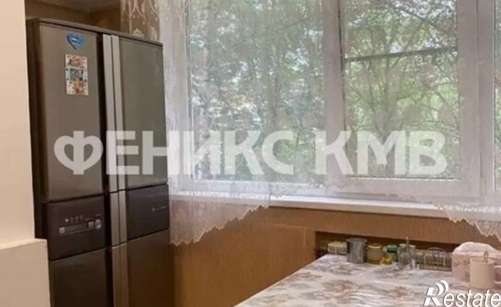 4-комн квартира ул Бутырина, 1,  д. 1