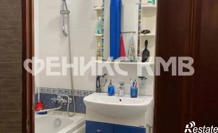 4-комн квартира ул Бутырина, 1,  д. 1