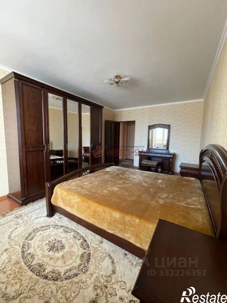 4-комн квартира ул Бунимовича, 19,  д. 19