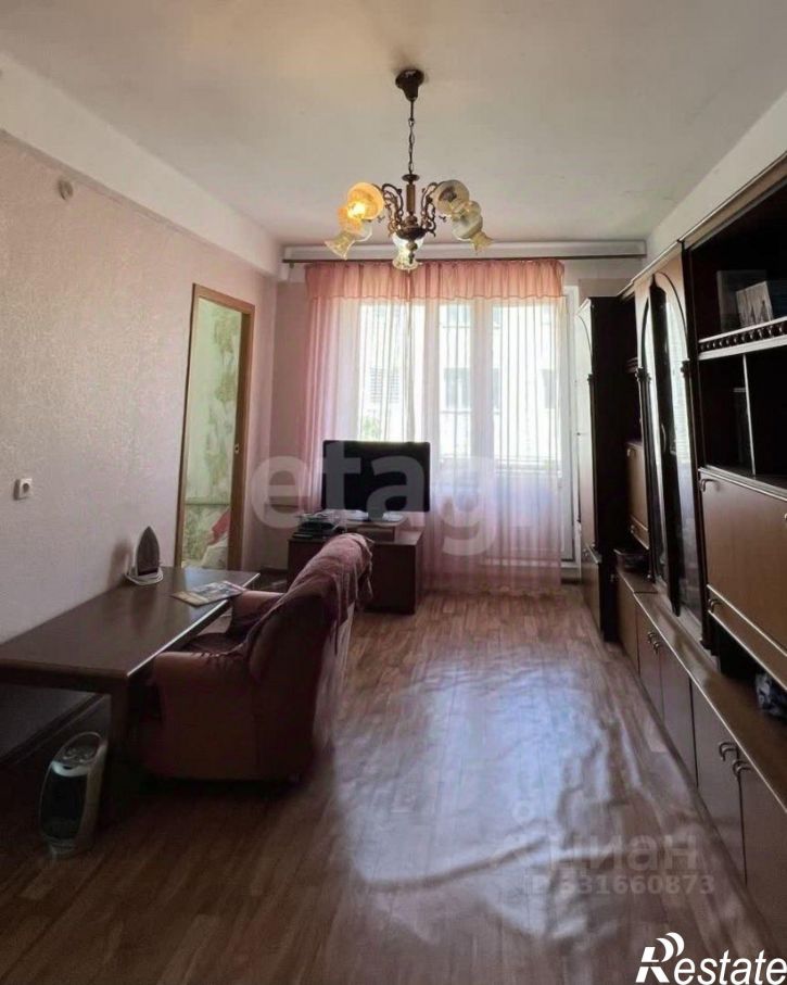 4-комн квартира пр-кт Калинина, 108,  д. 108
