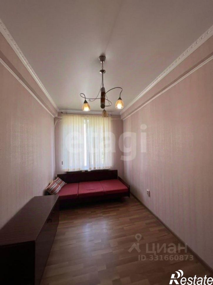 4-комн квартира пр-кт Калинина, 108,  д. 108