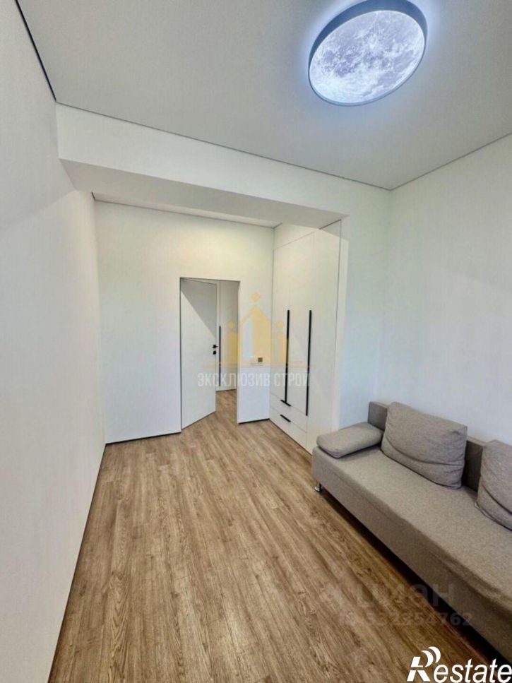 2-комн квартира ул Адмиральского, 1а,  д. 1а