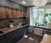 2-комн, 52кв м, этаж 1/5 ул Мира, 46