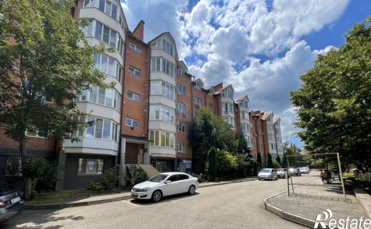 3-комн квартира ул 295 Стрелковой Дивизии, 9,  д. 9