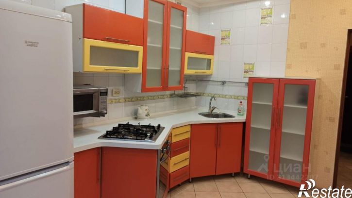 3-комн квартира ул 295 Стрелковой Дивизии, 9,  д. 9