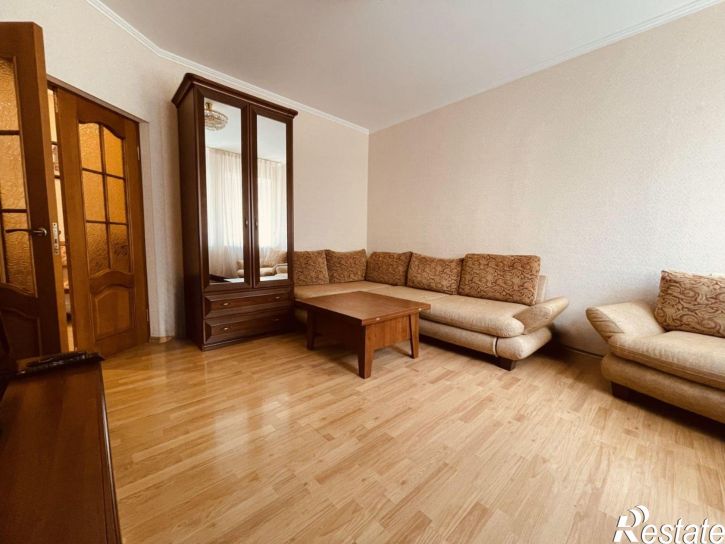 3-комн квартира ул 295 Стрелковой Дивизии, 9,  д. 9