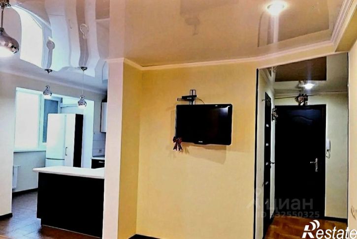 3-комн квартира ул 295 Стрелковой Дивизии, 14,  д. 14