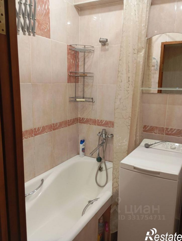 3-комн квартира ул Аллея Строителей, 10 2,  д. 10 2,  к. 2