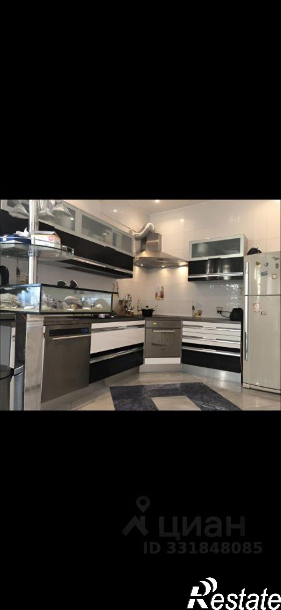 Купить дачу, дом, коттедж за 37 000 000 рублей на ул Февральская, 208