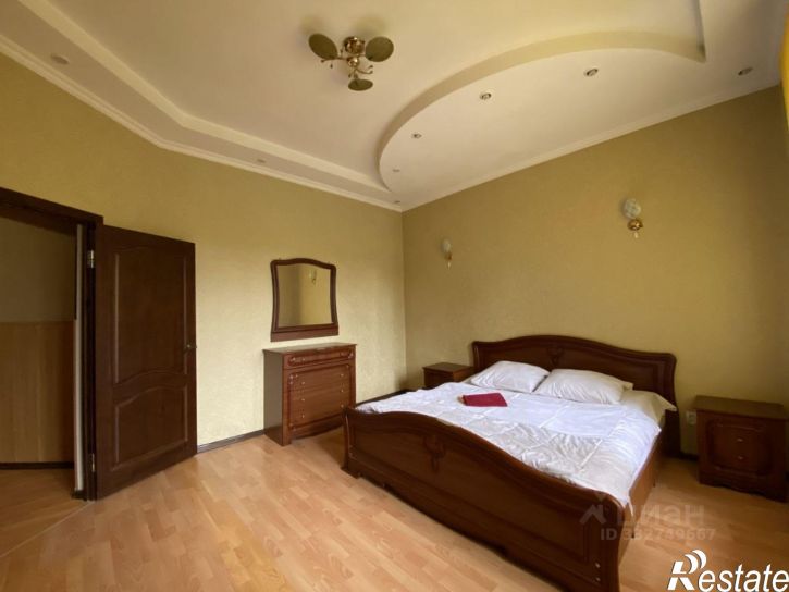 2-комн квартира ул Бунимовича, 82 а,  д. 82 а,  к. а