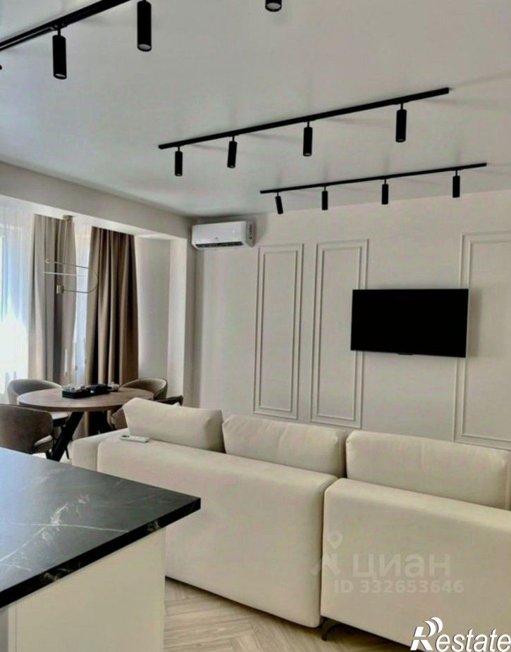 2-комн квартира ул Адмиральского, 1а,  д. 1а