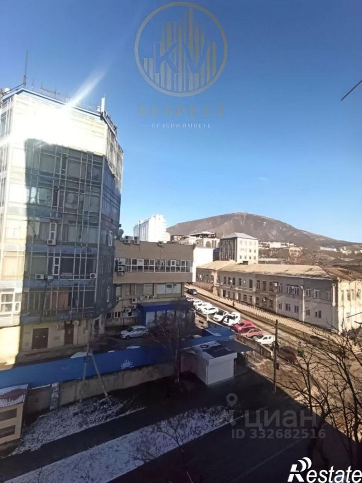 3-комн квартира ул Крайнего, 66,  д. 66