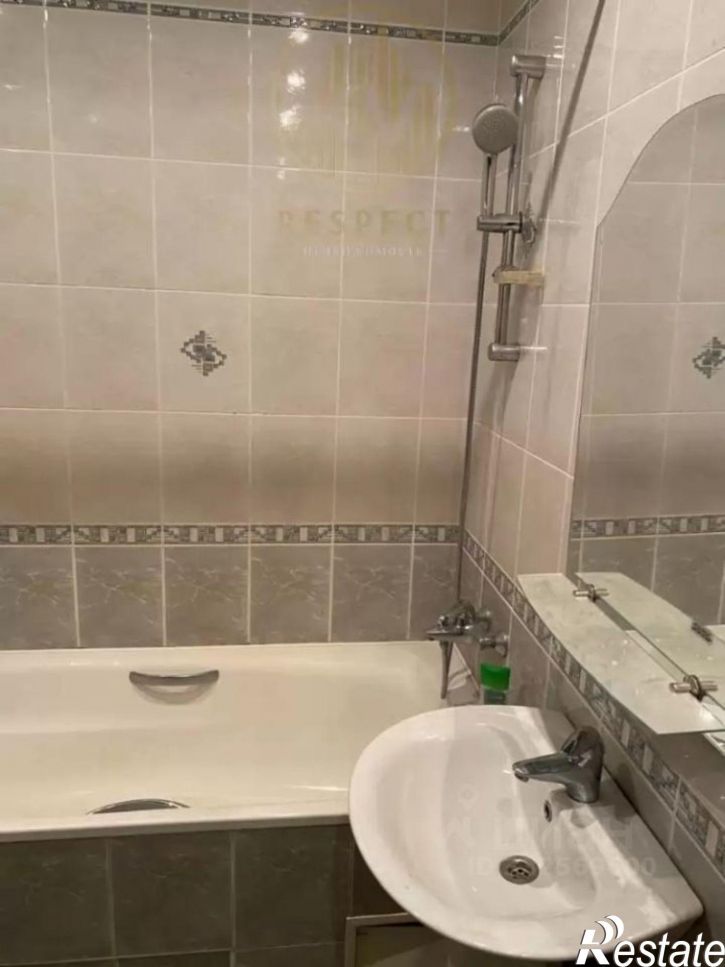 3-комн квартира ул 295 Стрелковой Дивизии, 13 3,  д. 13 3,  к. 3