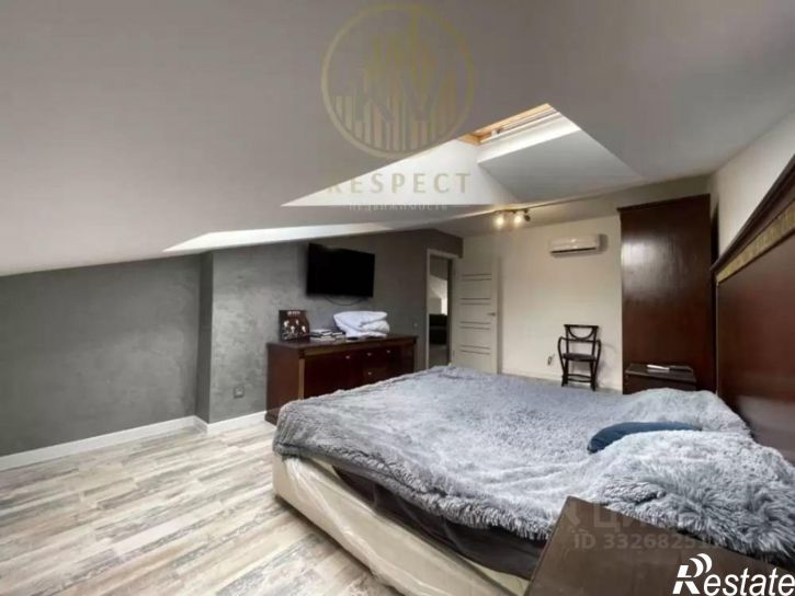 4-комн квартира ул Бунимовича, 19,  д. 19