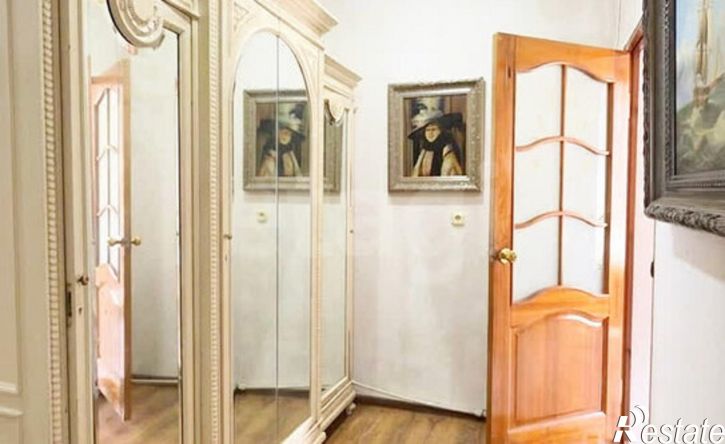 3-комн квартира пр-кт Кирова, 64,  д. 64