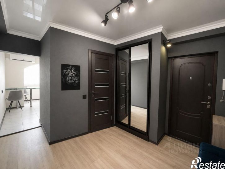 2-комн квартира ул Адмиральского, 8 3,  д. 8 3,  к. 3