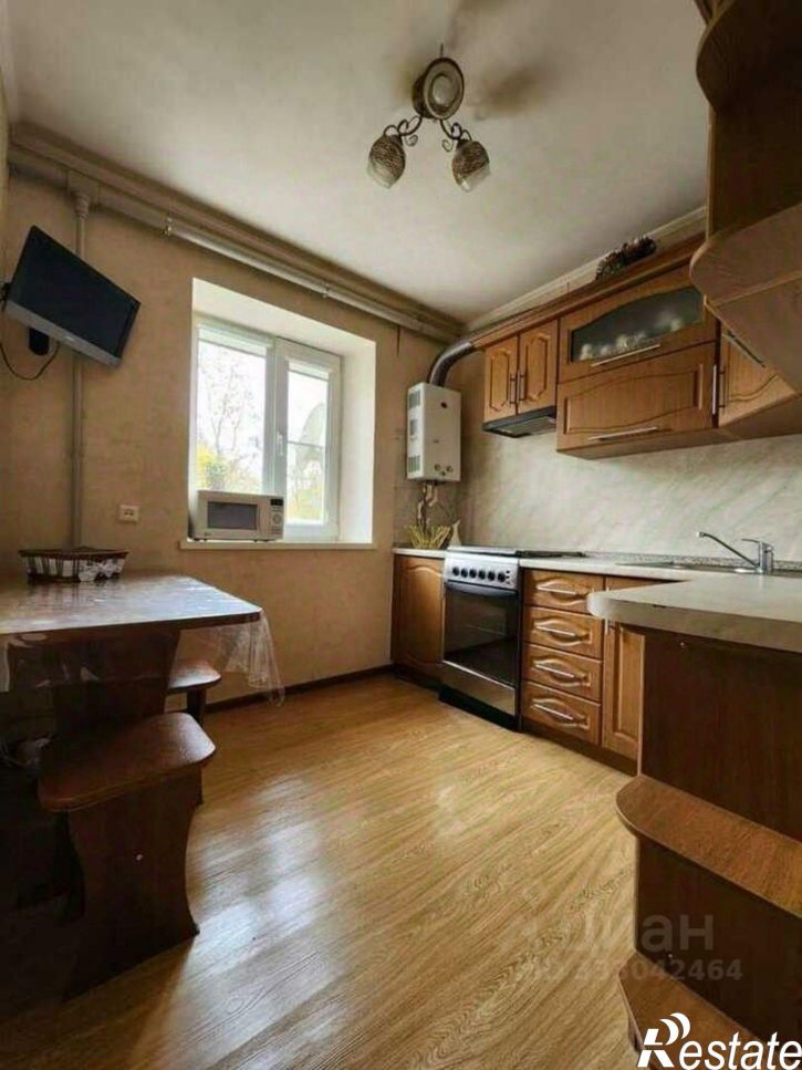 2-комн квартира ул Орджоникидзе, 7,  д. 7
