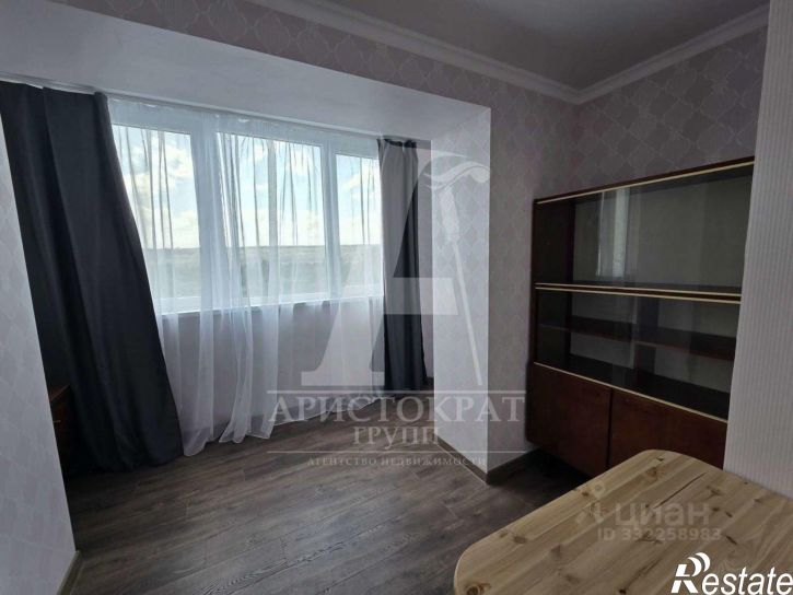 1-комн квартира ул Пальмиро Тольятти, 180,  д. 180