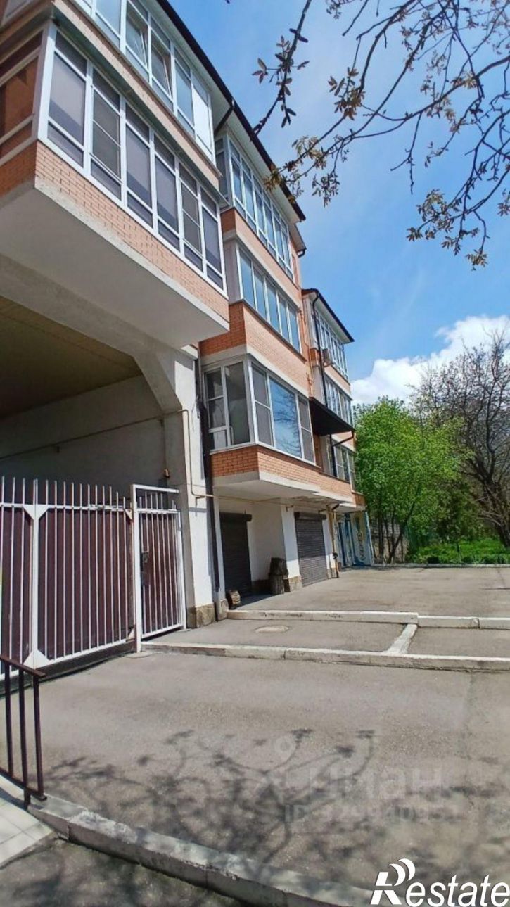 4-комн квартира ул Ипподромная, 1,  д. 1